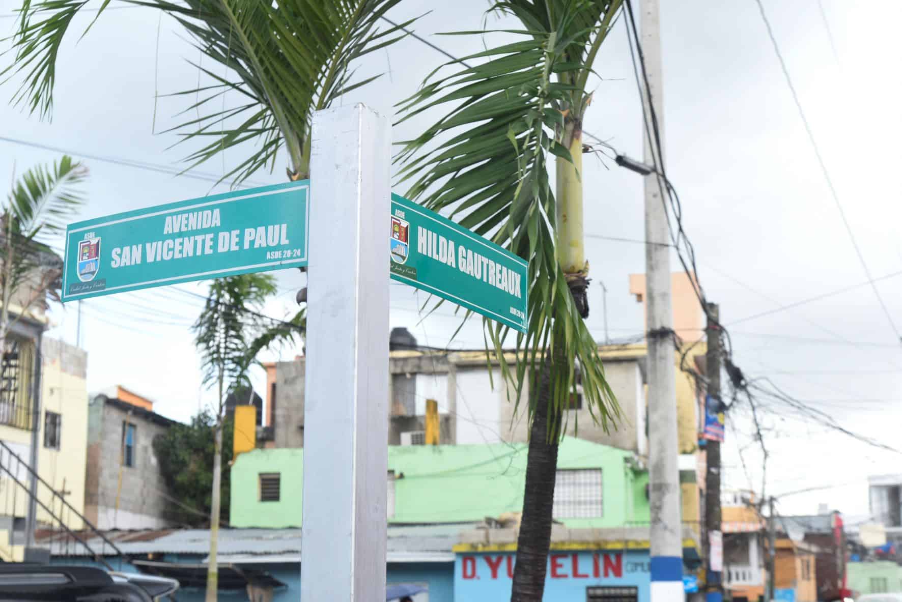 La Clle primera es ahora Hilda Gautreaux