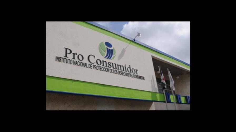 Pro Consumidor retornó RD$600 millones a clientes que reclamaron por compra de bienes y servicios Pro Consumidor retornó RD$600 millones a clientes que reclamaron por compra de bienes y servicios