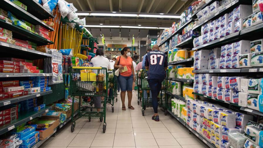 Consumidores dominicanos están más pesimistas; ven mal momento para comprar y ahorrar