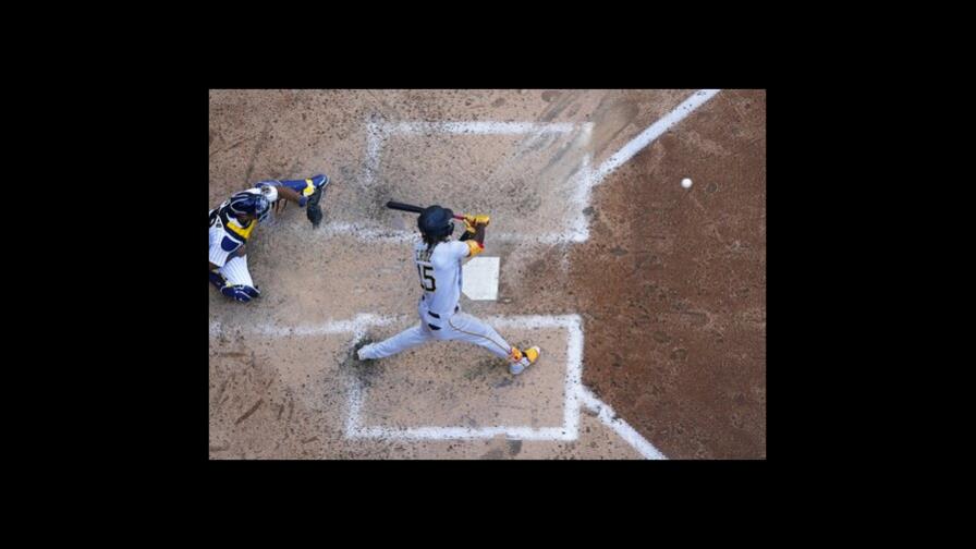 Oneil Cruz conecta cuadrangular y los Piratas derrotan a Cerveceros