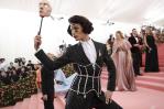 Ezra Miller, superhéroe en la ficción… ¿y villano ante la justicia?