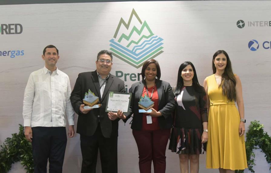 Periodistas de Diario Libre ganan en los Premios Periodismo Ambiental 2022
