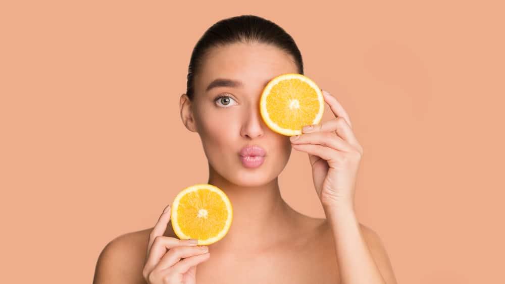 Esto es lo que la vitamina C puede hacer por tu piel