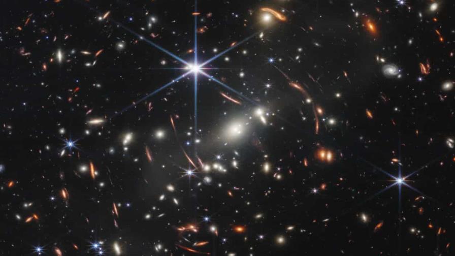 Telescopio Webb ofrece la imagen más profunda del universo hasta la fecha