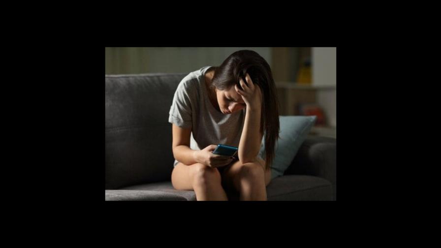 Proyectos de ley buscan cuidar a mujeres de la violencia digital en Argentina Proyectos de ley buscan cuidar a mujeres de la violencia digital en Argentina