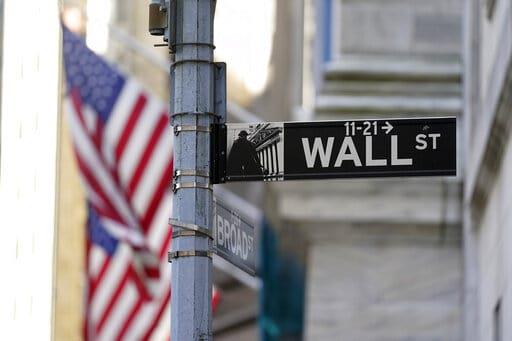 Wall Street sube al pendiente de reportes e inflación