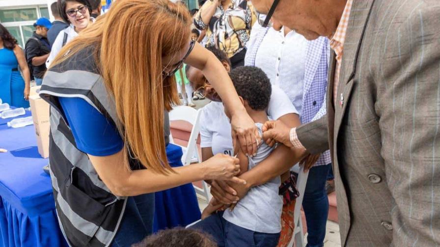 El 71 % de los niños de 1 a 5 años está vacunado contra sarampión, polio y rubéola