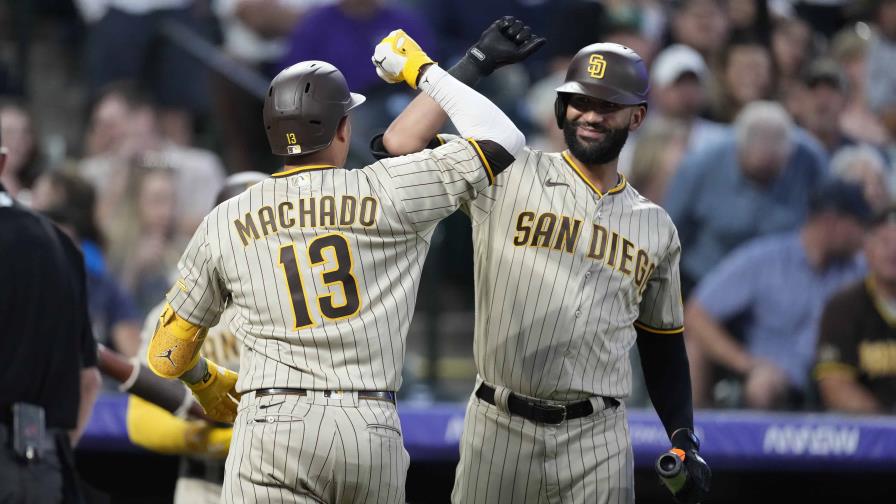 Con jonron de Machado los Padres vencen a Rockies de Colorado