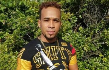 Joven viene de EEUU a vacacionar y lo matan a tiros en Manoguayabo