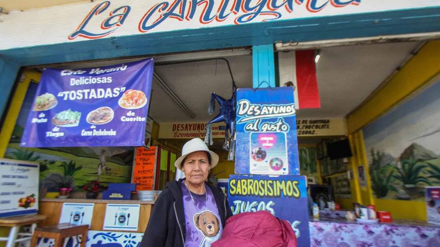 La mexicana deportada que da “comida calientita” a migrantes en la frontera