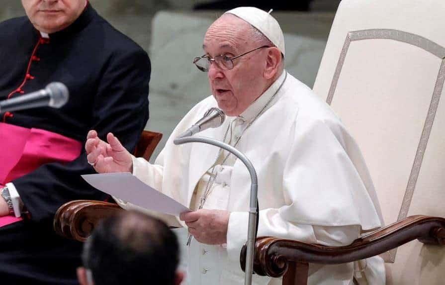 Papa Francisco: “Estamos viviendo la Tercera Guerra Mundial a pedacitos”