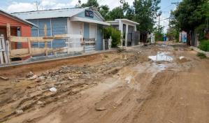 Vecinos de Villa Los Peloteros, en Los Alcarrizos, demandan terminación de calles