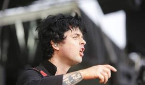 Billie Joe Armstrong quiere renunciar a ser americano