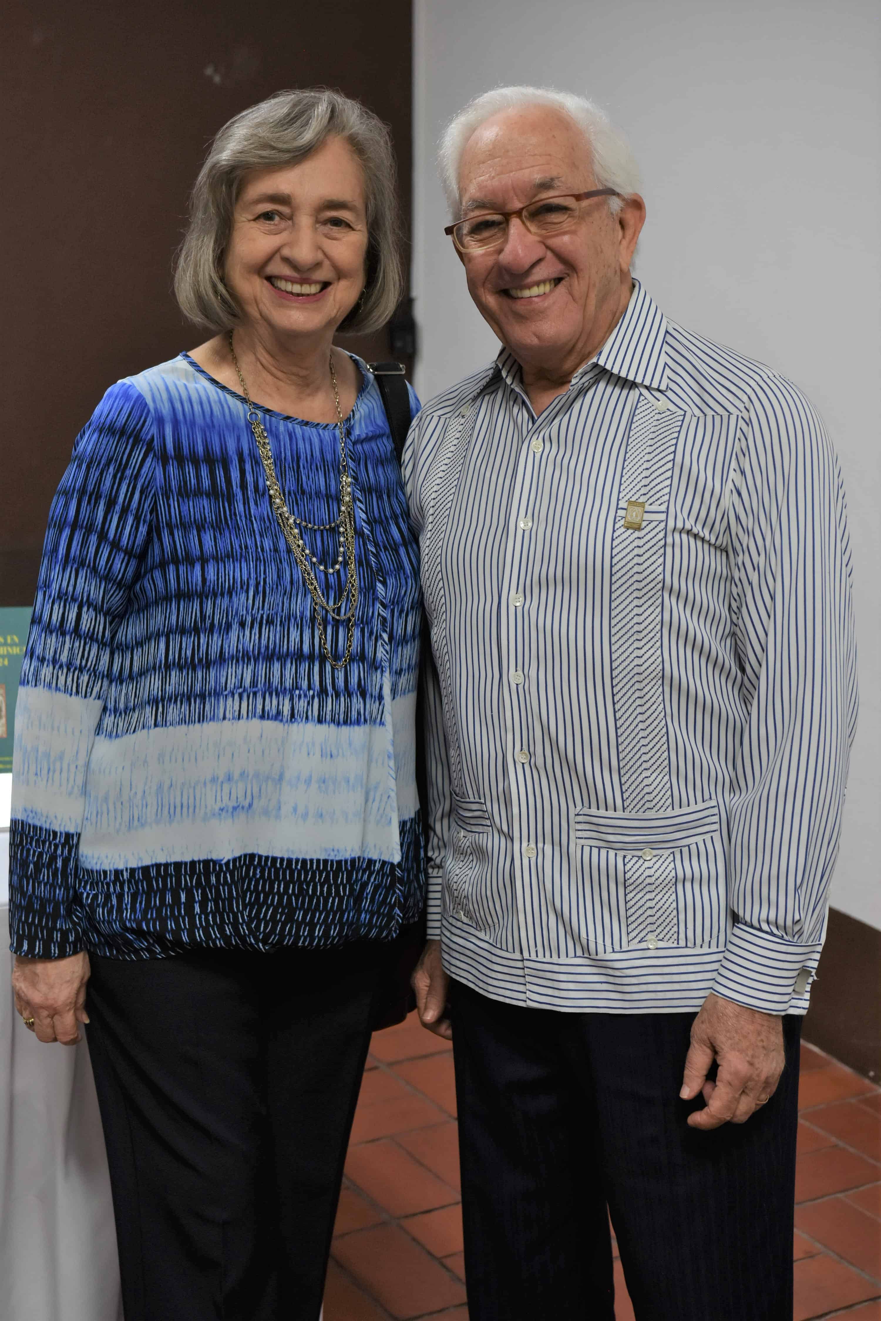 Raulina Mendoza de Scheker y Luis Scheker Ortíz.