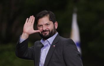 Gabriel Boric logra apoyo para extender estado de emergencia