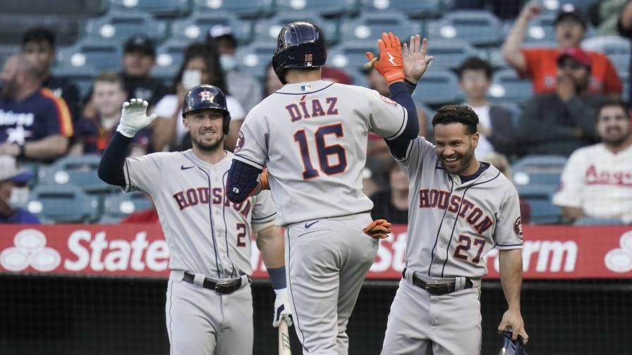 VÍDEO | Astros desperdician renta de cuatro y remontan ante Angelinos VÍDEO | Astros desperdician renta de cuatro y remontan ante Angelinos