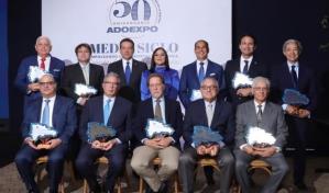 Adoexpo reconoce fundadores y pasados presidentes en su 50 aniversario