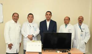 Fundación Dominicana de Urología Dr. Pablo Mateo dona equipo al Hospital Francisco Moscoso Puello