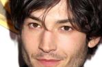 La mujer estrangulada por Ezra Miller da sus primeras declaraciones