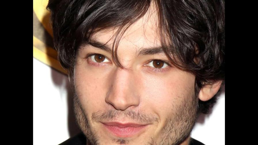 La mujer estrangulada por Ezra Miller da sus primeras declaraciones