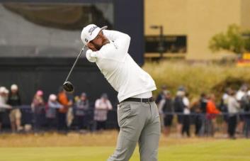 Young sorprende en el Abierto Británico, Tiger Woods inicia mal