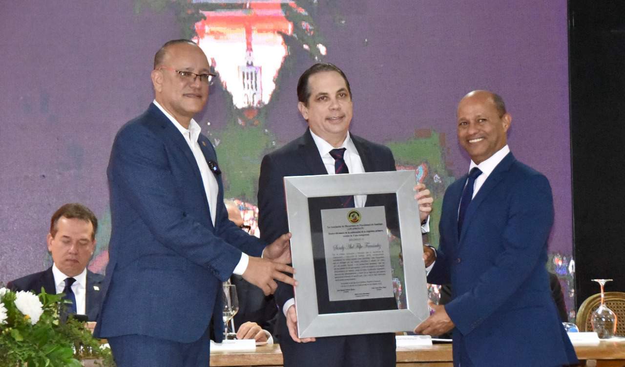 Reconocimiento a Sandy Filpo