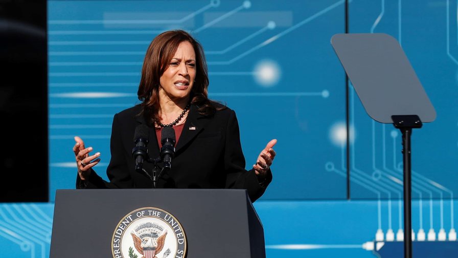 Kamala Harris se opone a las leyes estatales que recortan derechos de las mujeres