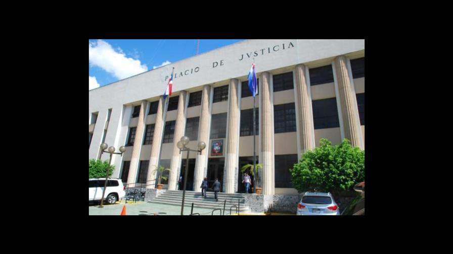 Aplazan coerción de ucraniana acusada de torturar a exnovio dominicano