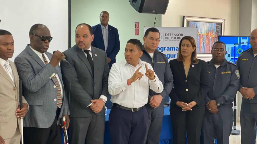 Orientarán a policías sobre derechos y deberes del ciudadano al ser detenido Orientarán a policías sobre derechos y deberes del ciudadano al ser detenido