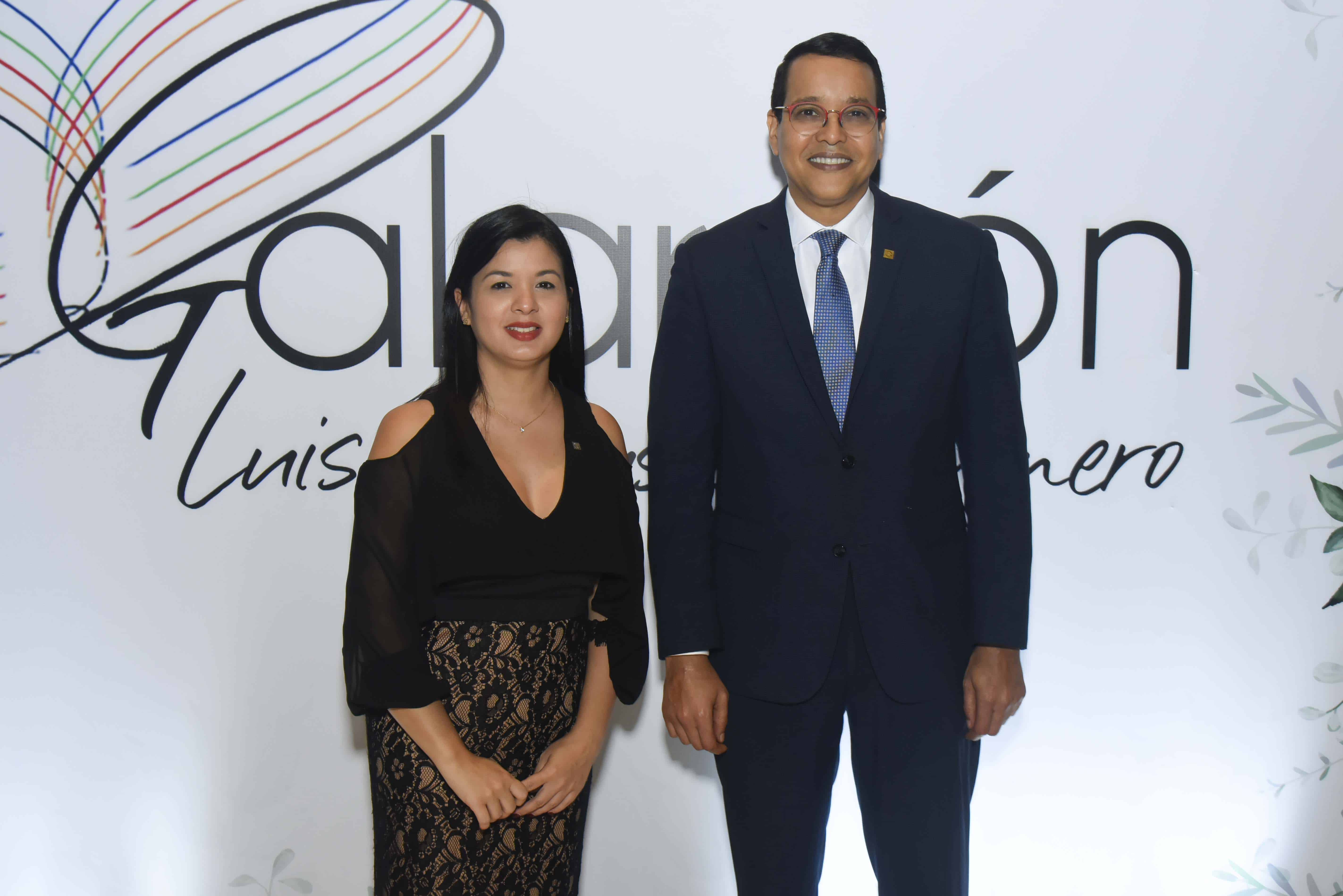 Jacqueline Ho y Elías Dinzey.