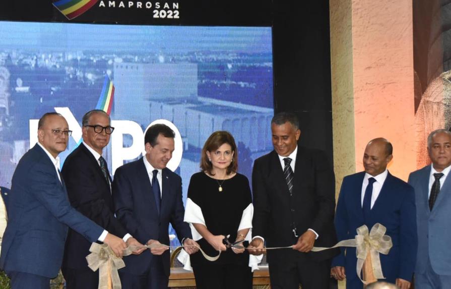 Vicepresidenta participa en inauguración Expo Amaprosan 2022