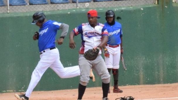 Banreservas-C gana y avanza a final del softbol gubernamental