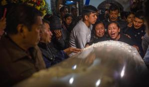 M&eacute;xico: inician funerales por migrantes muertos en Texas