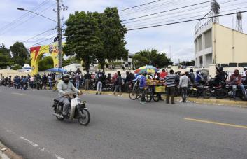 Motoristas se quejan por lentitud en registro de motocicletas