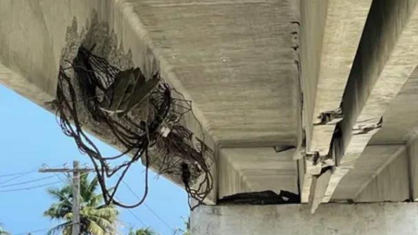 Denuncian puente peatonal del Soco en San Pedro de Macorís podría colapsar