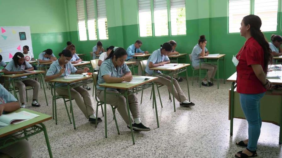 Imparten desde este sábado pruebas nacionales a estudiantes del subsistema de adultos Imparten desde este sábado pruebas nacionales a estudiantes del subsistema de adultos
