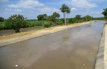 Mueren menor y un joven que intentó rescatarlo en canal de riego de Santiago