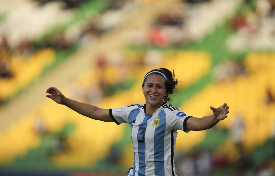 Argentina golea a Uruguay en Copa América Femenina