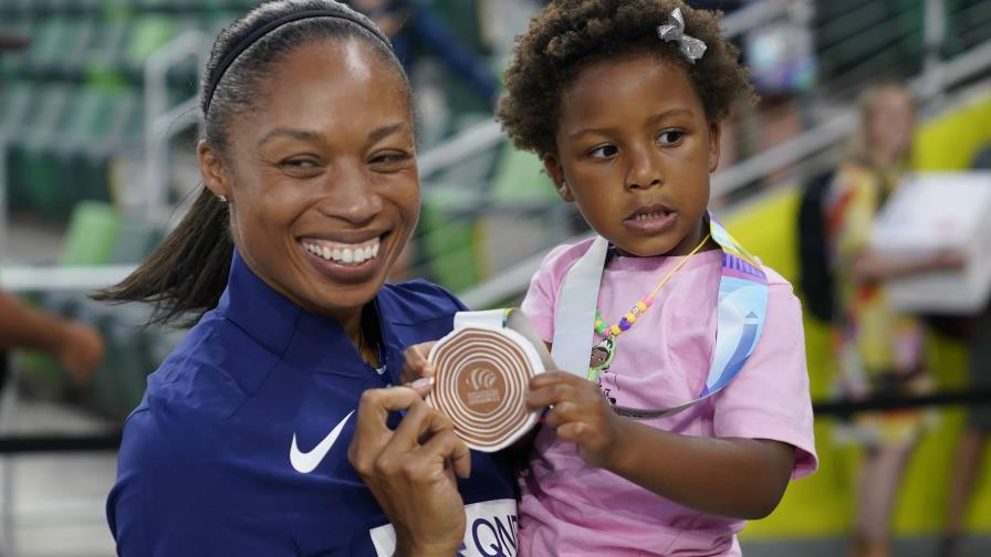 Allyson Felix, un bronce como regalo de despedida en Mundial