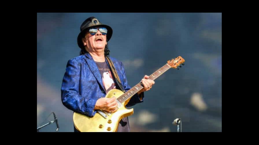 Carlos Santana, pionero de la fusión del rock y la música latina