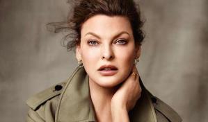 Tras su deformaci&oacute;n corporal, Linda Evangelista posa para Fendi