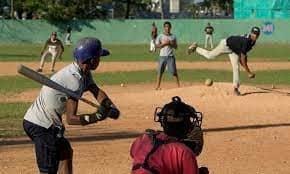 El Senado y la edad para firmar jugadores