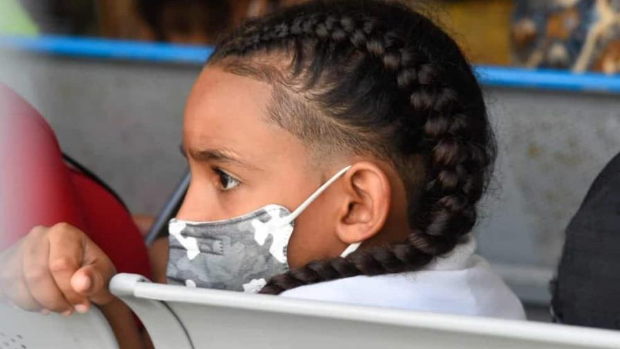 Infecciones COVID-19 disminuyen, pero casos activos sobrepasan los 5,000