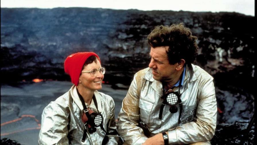 Fire of Love, la explosiva historia de amor y muerte de una pareja de volcanólogos Fire of Love, la explosiva historia de amor y muerte de una pareja de volcanólogos