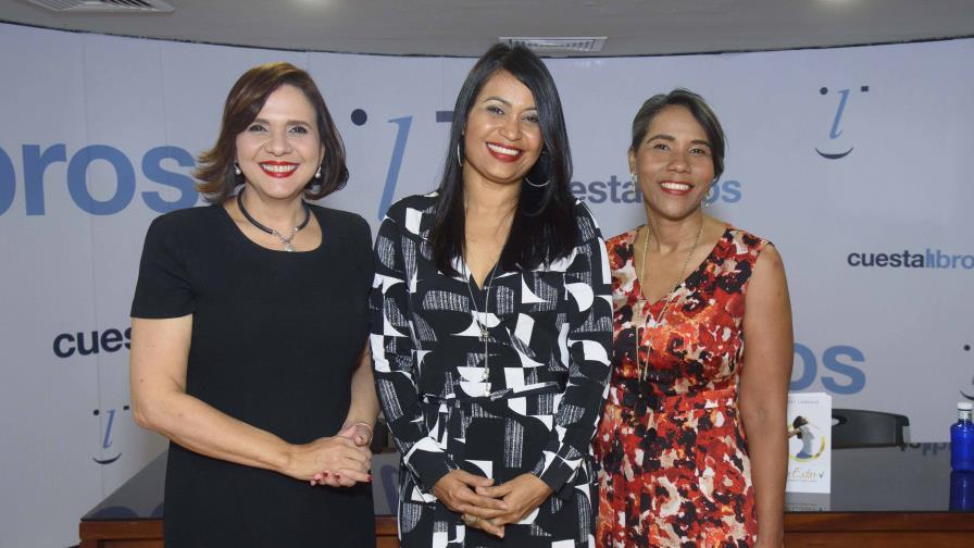 Kirssy Lorenzo pone en circulación su octavo libro