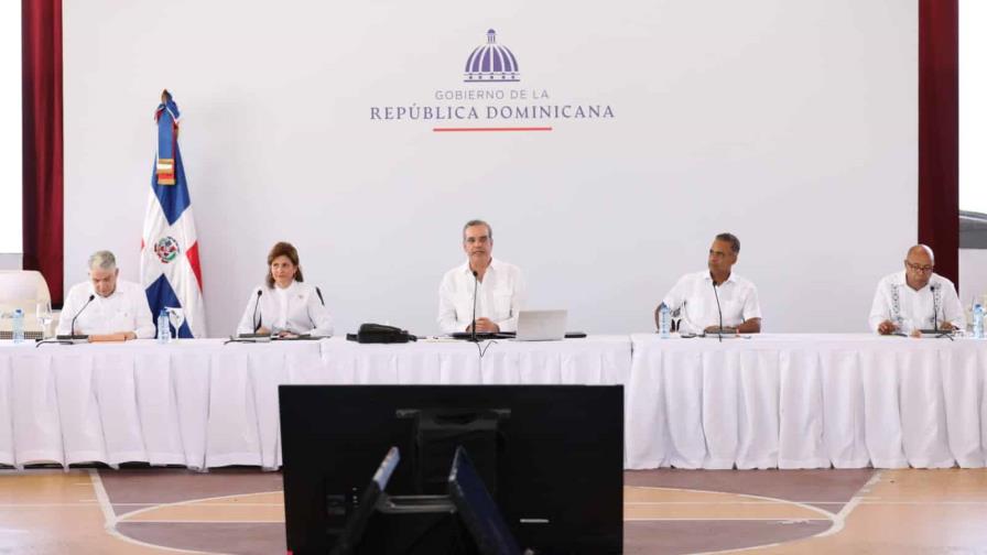 Presidentes del Senado y de la Cámara de Diputados en reunión de Abinader con Consejo de Ministros