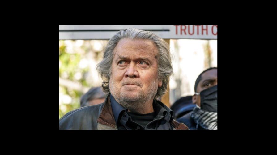 Comienza selección de jurado para juicio a Bannon en EEUU