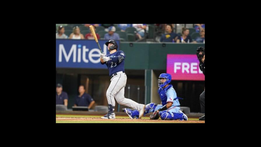 Seattle hilvana 14 triunfos con hit de Julio Rodríguez ante Texas