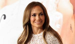 Así son todos los vestidos de novia que ha usado Jennifer López