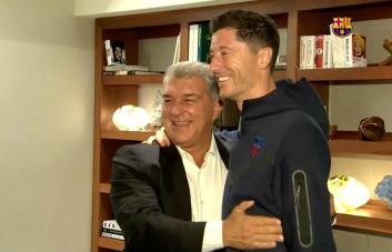 Lewandowski: Estoy aquí para ayudar al Barça a volver a lo más alto